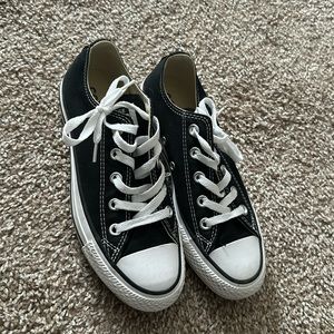 Black converse